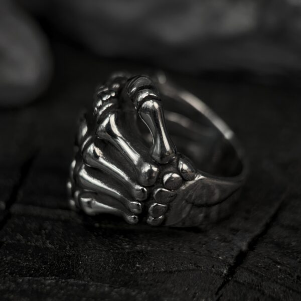 [Event Only] Bone Hand - Image 3