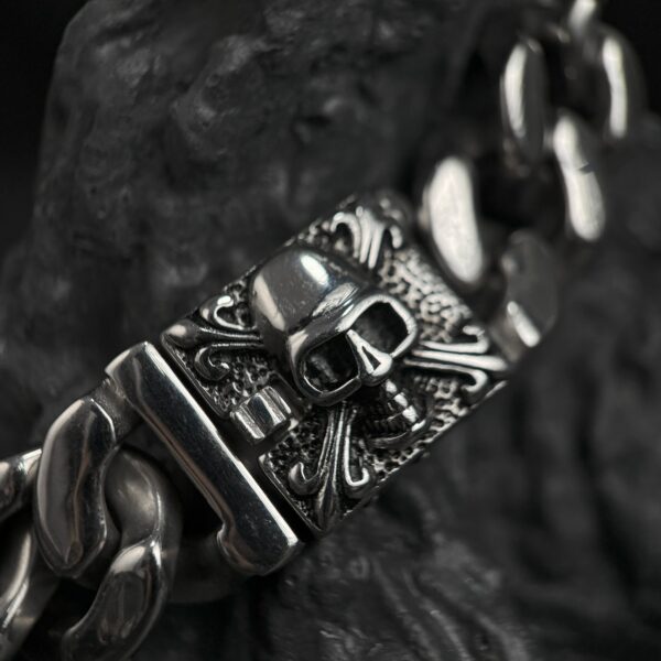 Pirate Skull Cuban Chain - Image 2