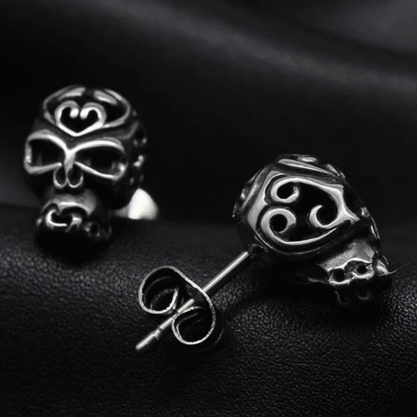 Phantom Mask Crest Stud - Image 2